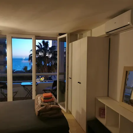 Center Sea View Lejlighed
